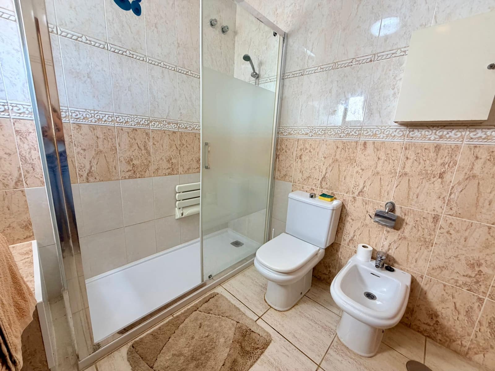 3 bedroom Apartment for sale in Caleta de Fuste with pool garage - € 297,000 (Ref: 9839678)