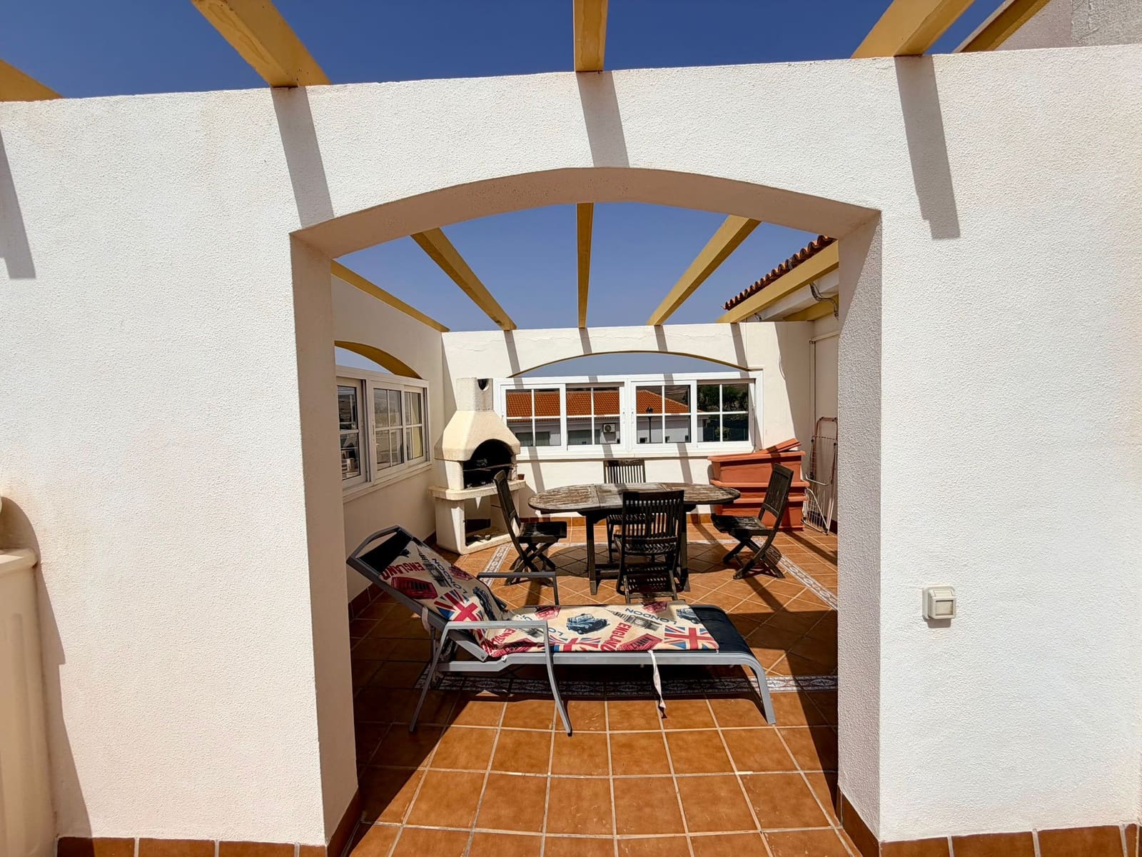 3 bedroom Apartment for sale in Caleta de Fuste with pool garage - € 297,000 (Ref: 9839678)