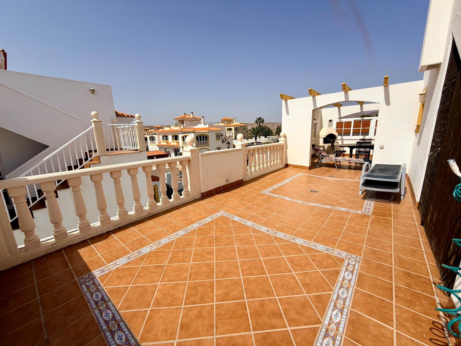 3 bedroom Apartment for sale in Caleta de Fuste with pool garage - € 297,000 (Ref: 9839678)