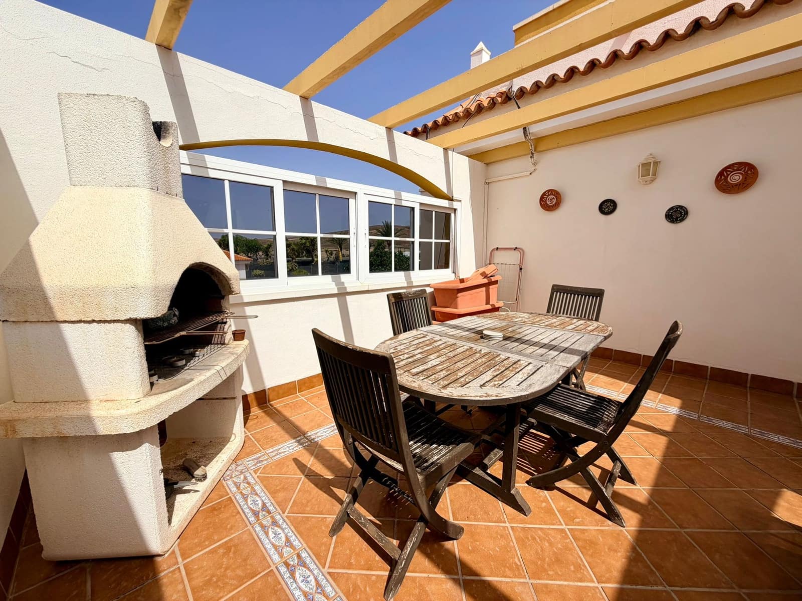 3 bedroom Apartment for sale in Caleta de Fuste with pool garage - € 297,000 (Ref: 9839678)