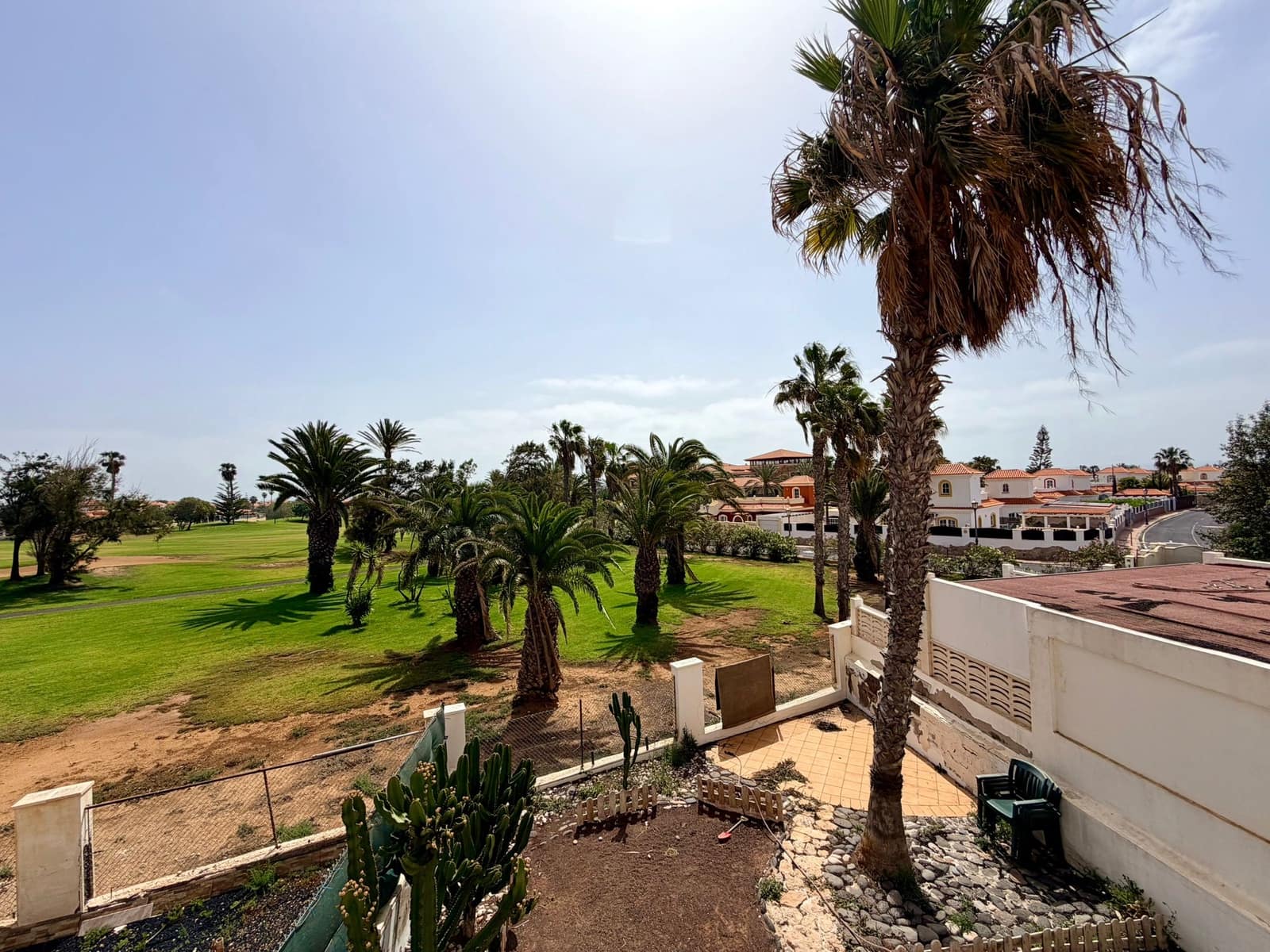 3 bedroom Apartment for sale in Caleta de Fuste with pool garage - € 297,000 (Ref: 9839678)