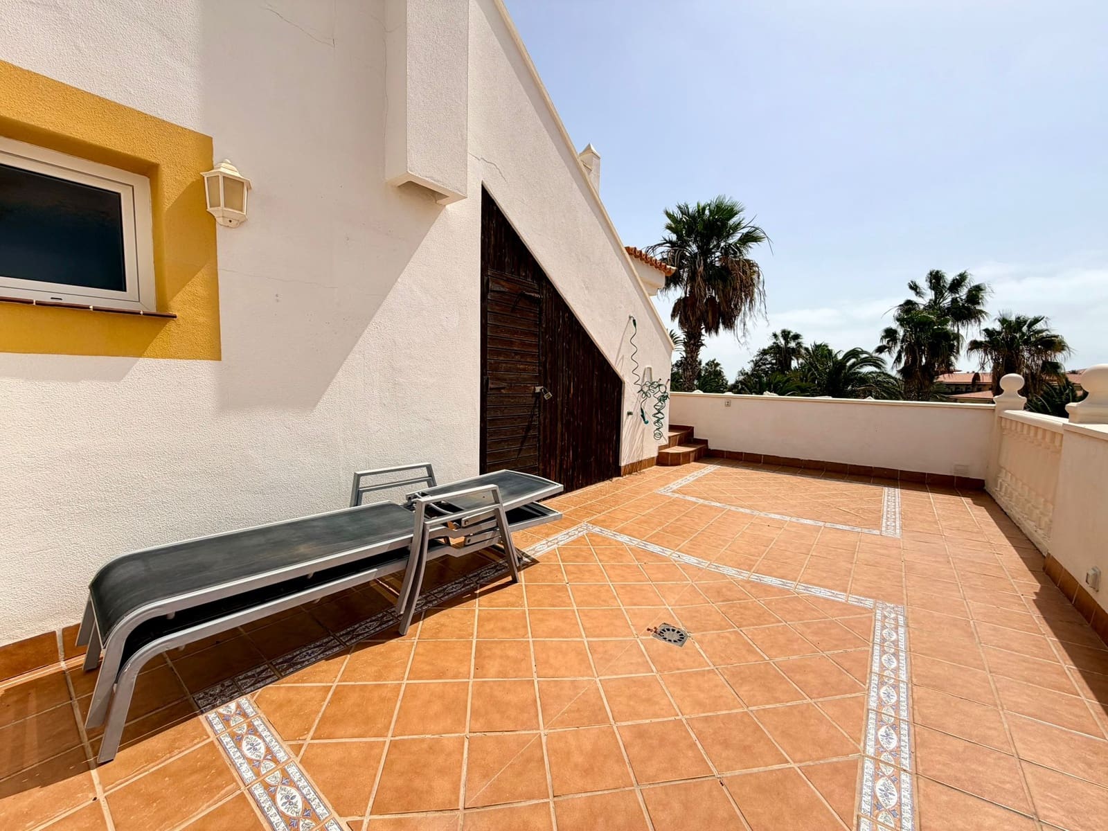 3 bedroom Apartment for sale in Caleta de Fuste with pool garage - € 297,000 (Ref: 9839678)