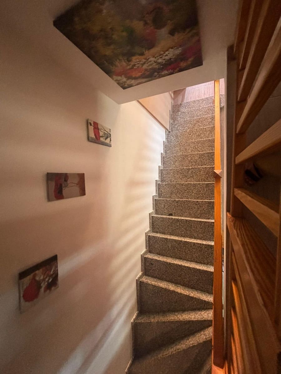 3 bedroom Townhouse for sale in Antigua with garage - € 275,000 (Ref: 9863897)