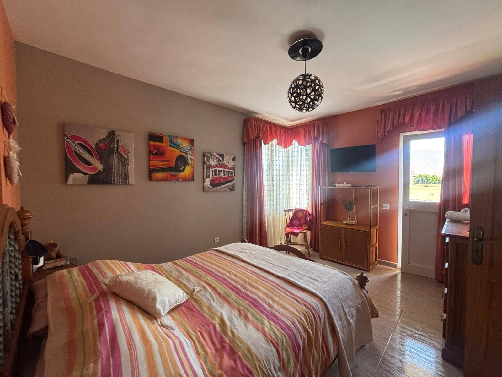 3 bedroom Townhouse for sale in Antigua with garage - € 275,000 (Ref: 9863897)