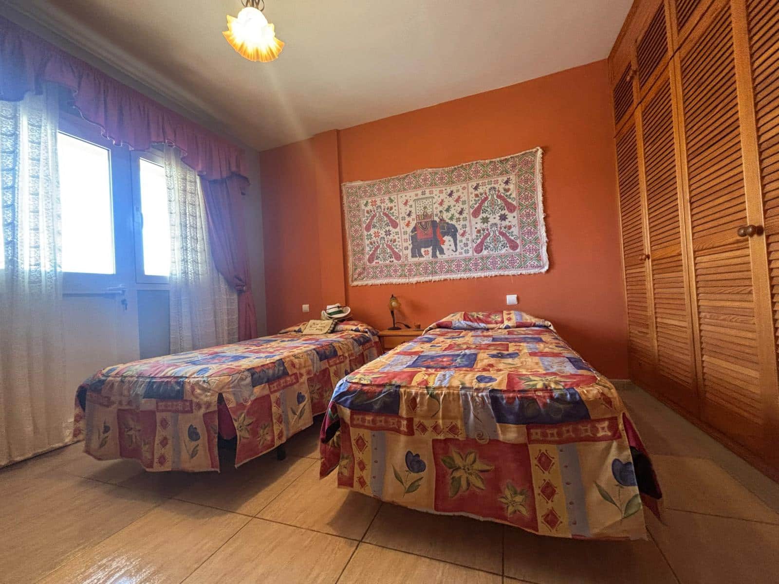 3 bedroom Townhouse for sale in Antigua with garage - € 275,000 (Ref: 9863897)