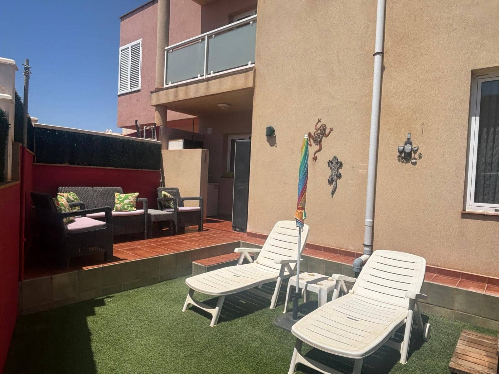 3 bedroom Townhouse for sale in Antigua with garage - € 275,000 (Ref: 9863897)