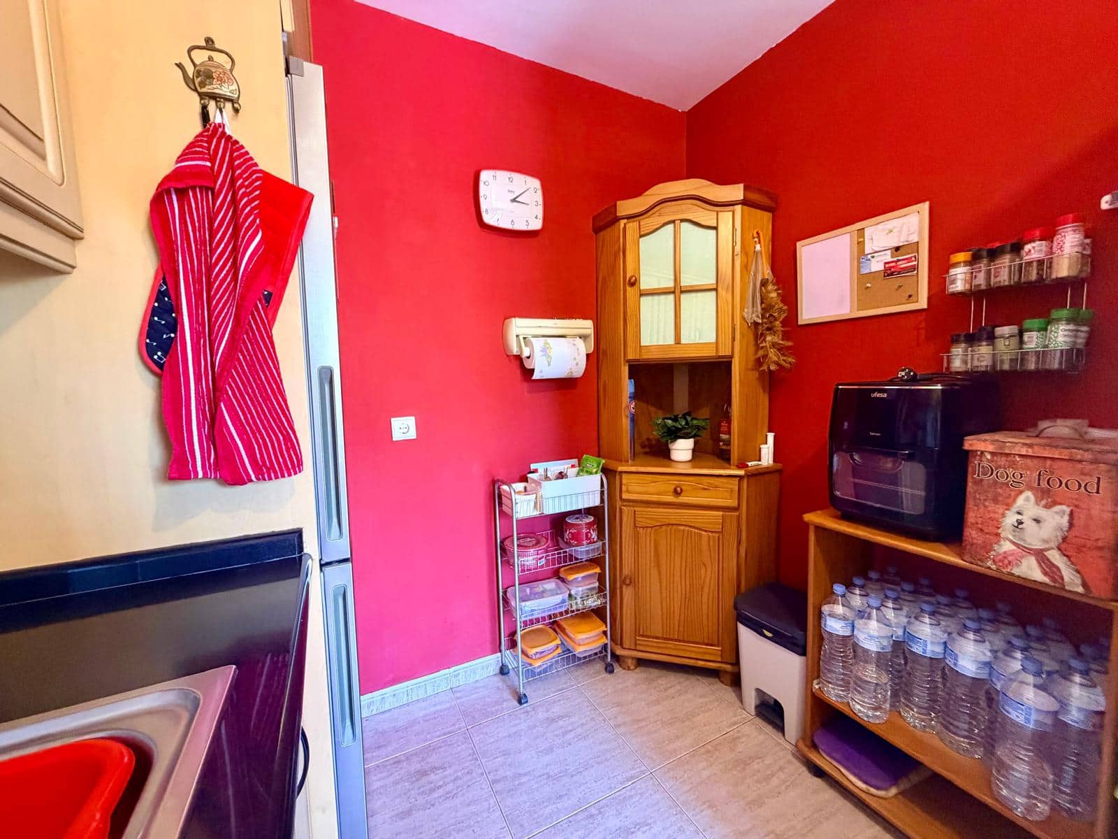 3 bedroom Townhouse for sale in Antigua with garage - € 275,000 (Ref: 9863897)