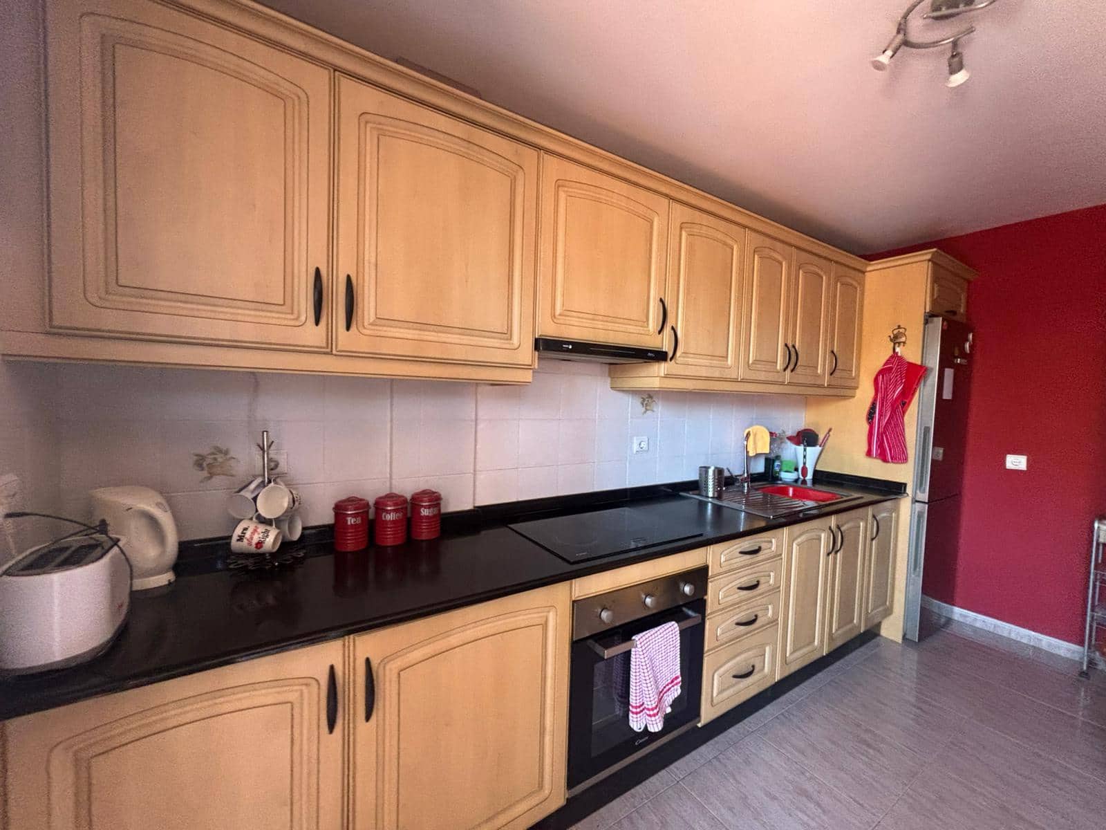 3 bedroom Townhouse for sale in Antigua with garage - € 275,000 (Ref: 9863897)