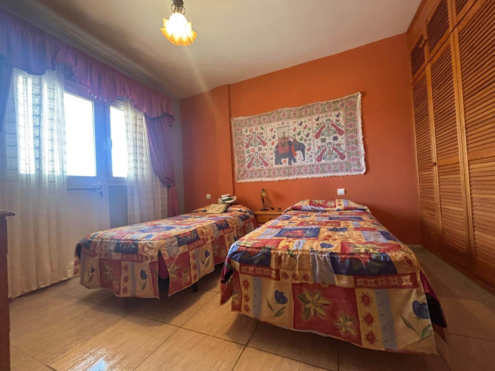 3 bedroom Townhouse for sale in Antigua with garage - € 275,000 (Ref: 9863897)