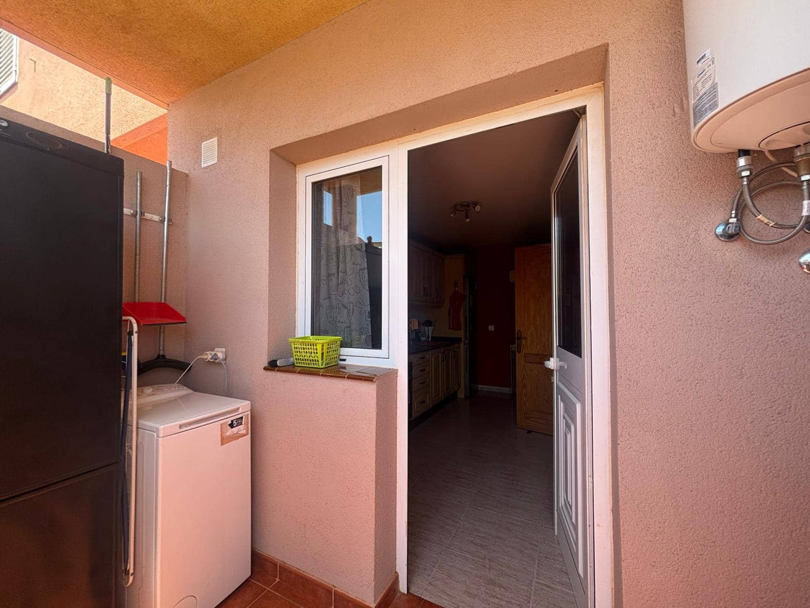 3 bedroom Townhouse for sale in Antigua with garage - € 275,000 (Ref: 9863897)