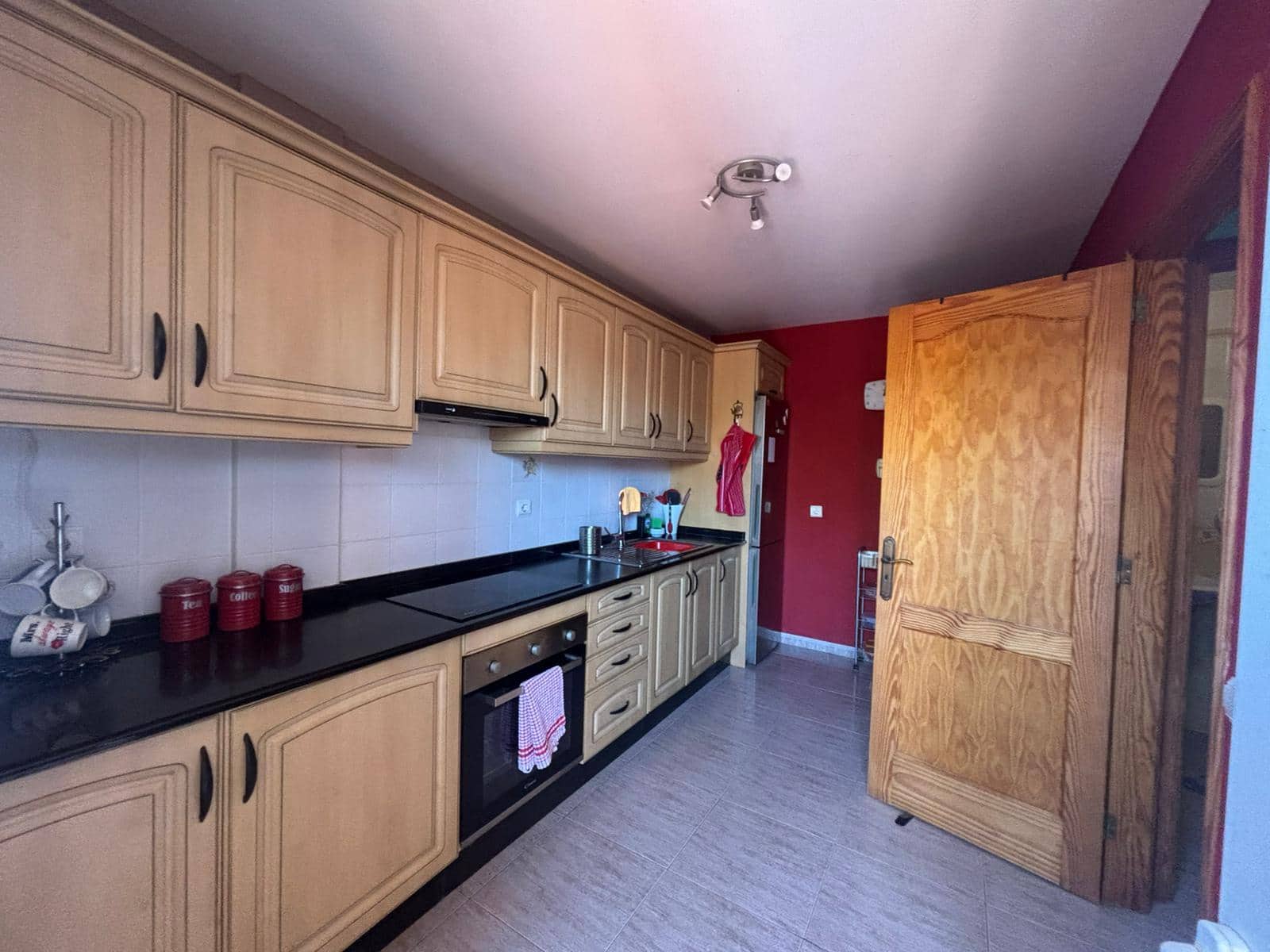 3 bedroom Townhouse for sale in Antigua with garage - € 275,000 (Ref: 9863897)