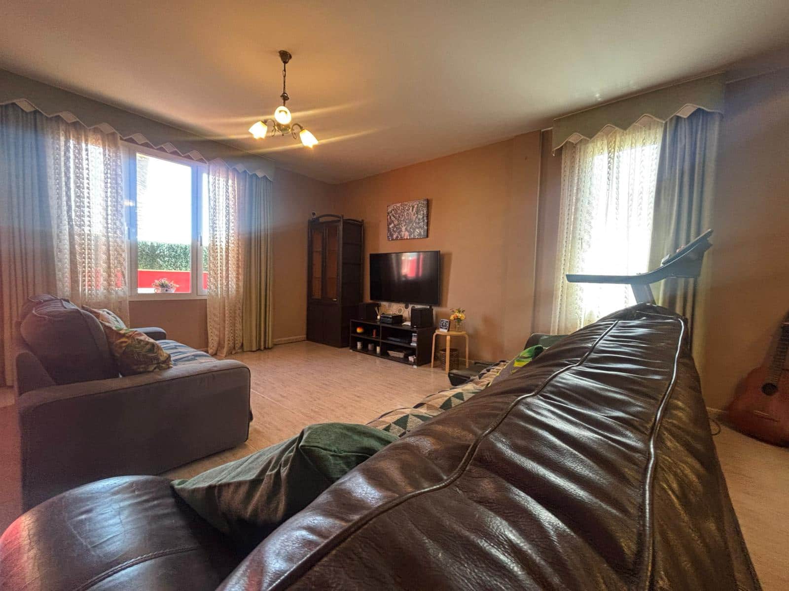 3 bedroom Townhouse for sale in Antigua with garage - € 275,000 (Ref: 9863897)