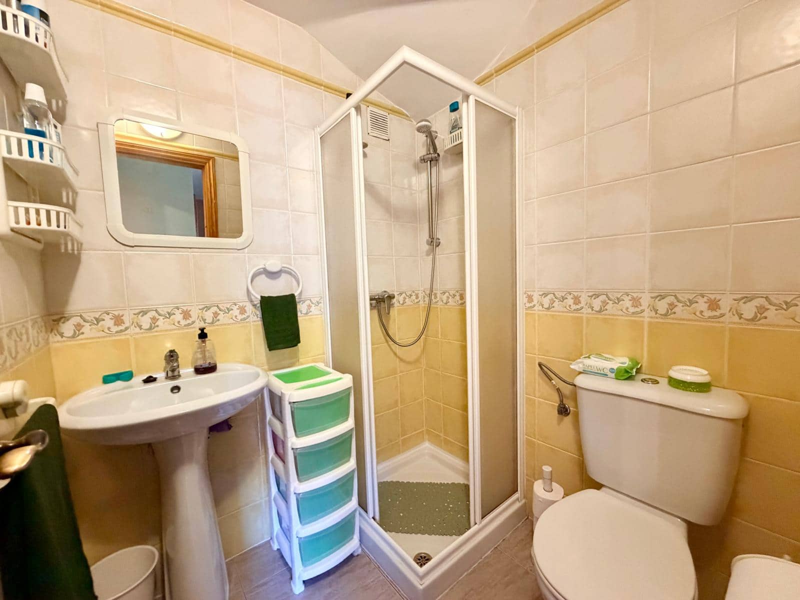 3 bedroom Townhouse for sale in Antigua with garage - € 275,000 (Ref: 9863897)
