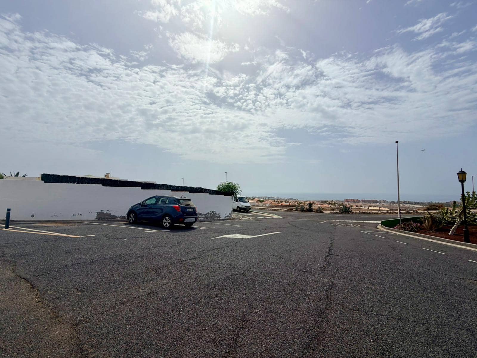 2 bedroom Bungalow for sale in Caleta de Fuste with garage - € 249,000 (Ref: 9863899)