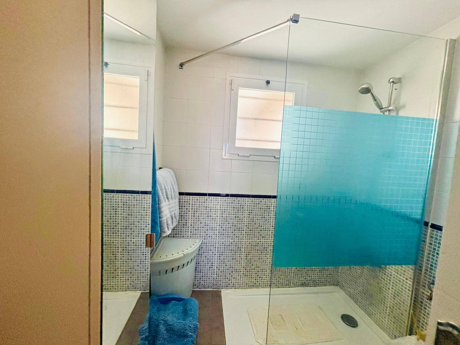 2 bedroom Bungalow for sale in Caleta de Fuste with garage - € 249,000 (Ref: 9863899)