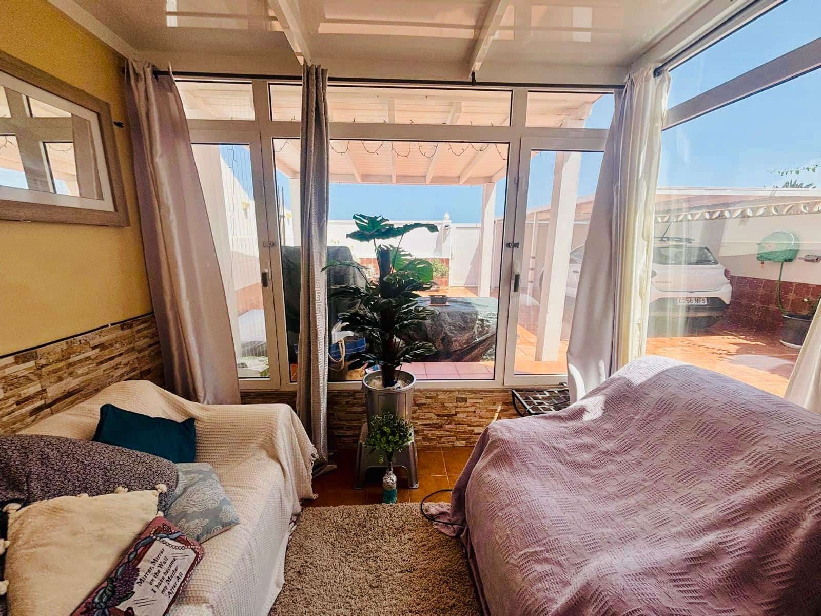 2 bedroom Bungalow for sale in Caleta de Fuste with garage - € 249,000 (Ref: 9863899)