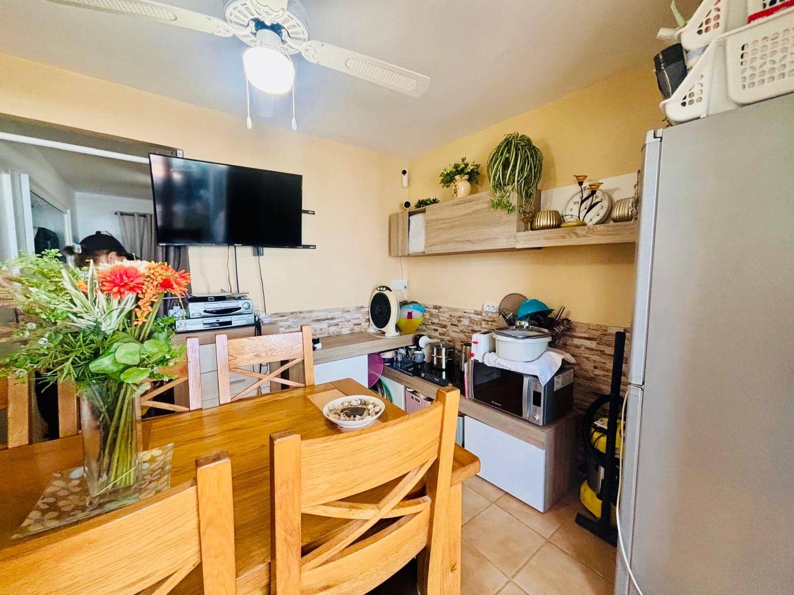 2 bedroom Bungalow for sale in Caleta de Fuste with garage - € 249,000 (Ref: 9863899)
