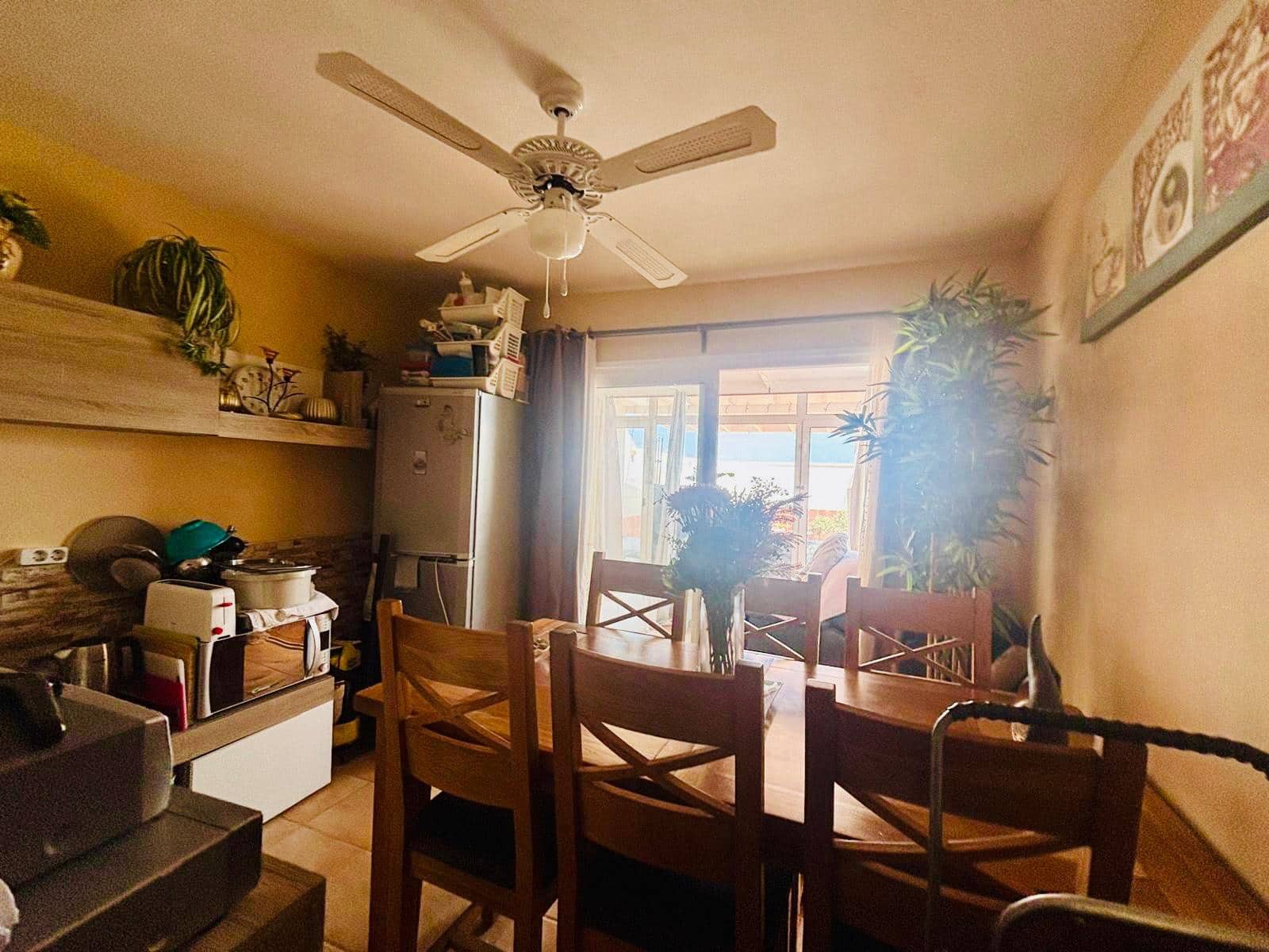 2 bedroom Bungalow for sale in Caleta de Fuste with garage - € 249,000 (Ref: 9863899)