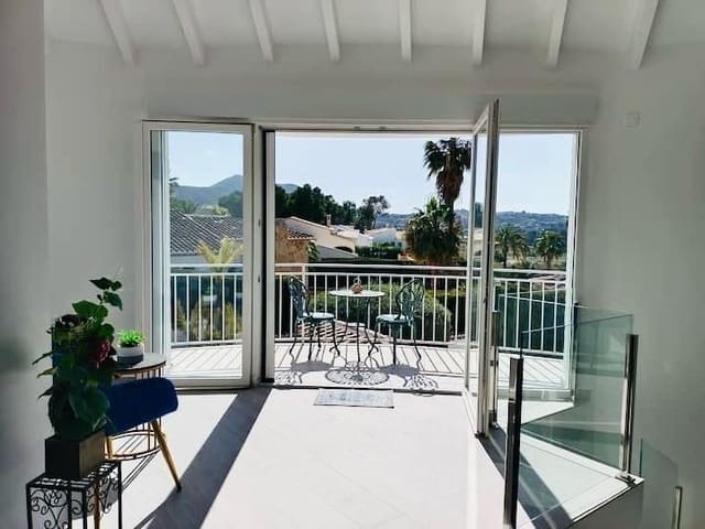 6 makuuhuone Huvila myytävänä paikassa Javea / Xàbia mukana uima-altaan - 850 000 € (Ref: 10008297)