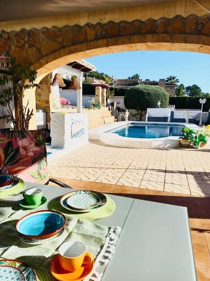 6 makuuhuone Huvila myytävänä paikassa Javea / Xabia mukana uima-altaan - 850 000 € (Ref: 10008297)