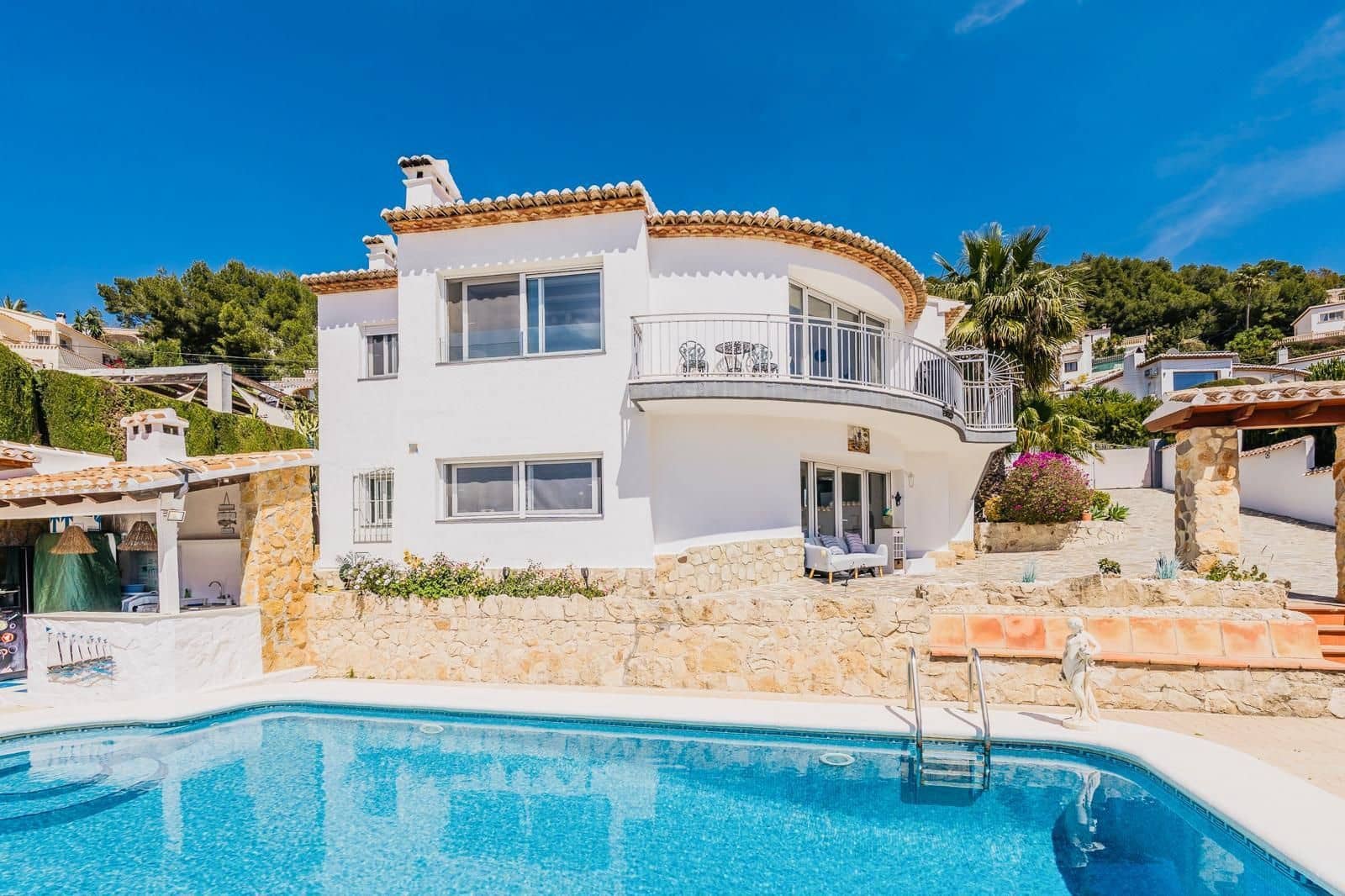 6 makuuhuone Huvila myytävänä paikassa Javea / Xabia mukana uima-altaan - 850 000 € (Ref: 10008297)