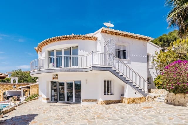 6 makuuhuone Huvila myytävänä paikassa Javea / Xàbia mukana uima-altaan - 850 000 € (Ref: 10008297)