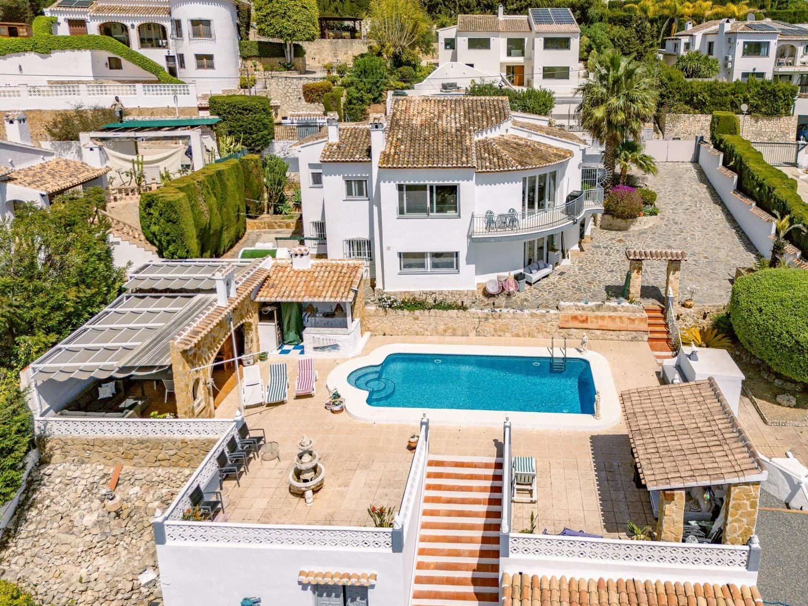 6 makuuhuone Huvila myytävänä paikassa Javea / Xabia mukana uima-altaan - 850 000 € (Ref: 10008297)