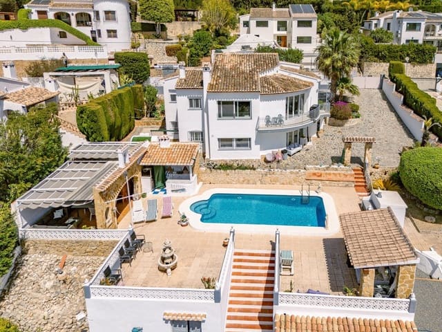 6 makuuhuone Huvila myytävänä paikassa Javea / Xàbia mukana uima-altaan - 850 000 € (Ref: 10008297)