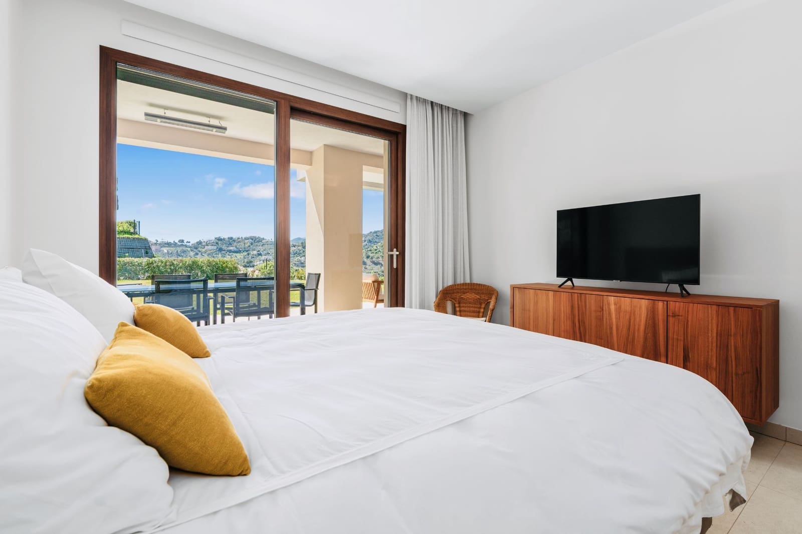 3 sovrum Lägenhet till salu i Benahavis med pool garage - 995 000 € (Ref: 10034865)