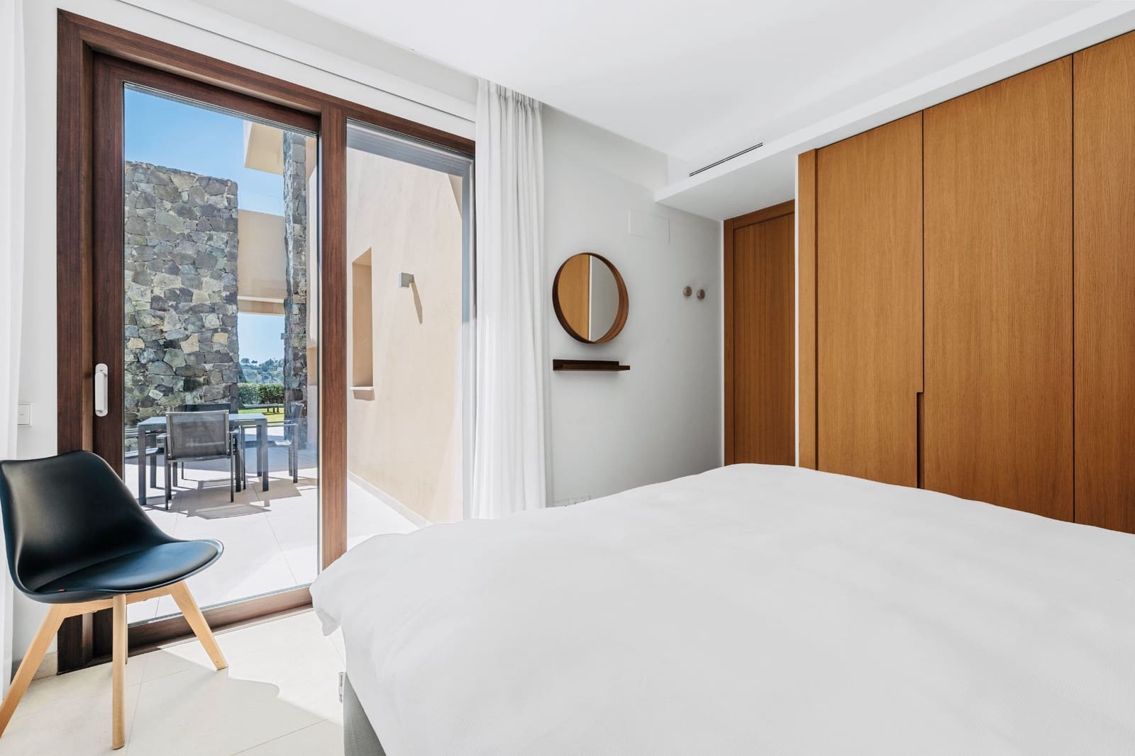 3 sovrum Lägenhet till salu i Benahavis med pool garage - 995 000 € (Ref: 10034865)