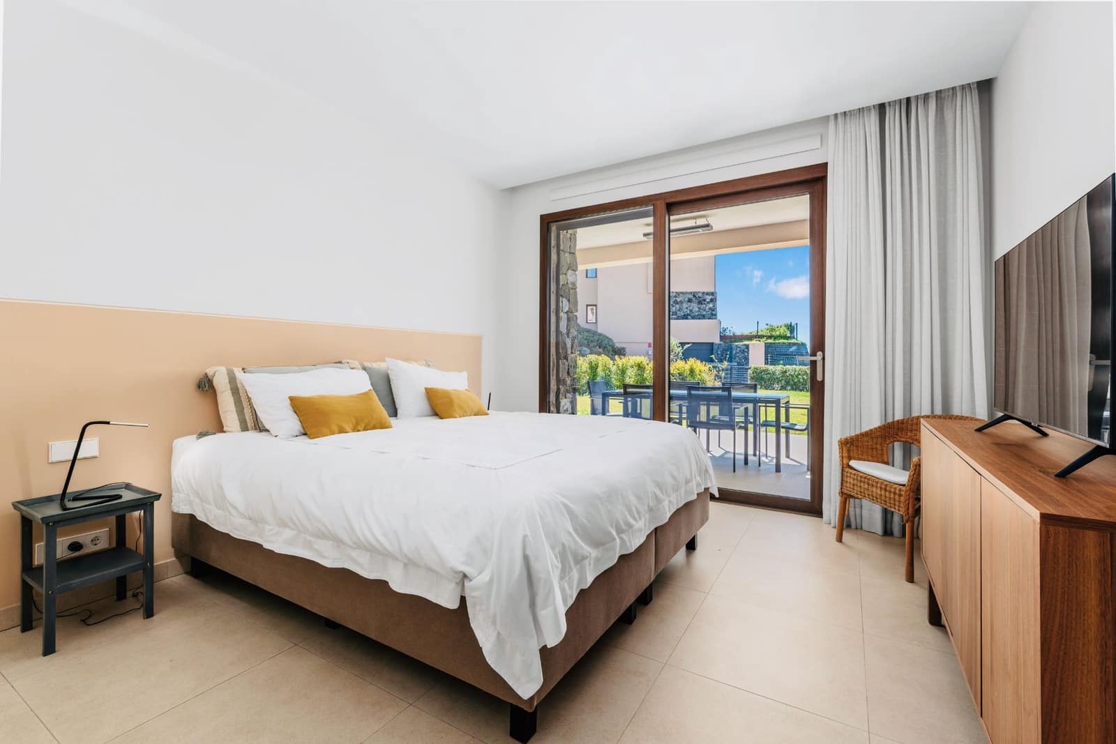 3 sovrum Lägenhet till salu i Benahavis med pool garage - 995 000 € (Ref: 10034865)