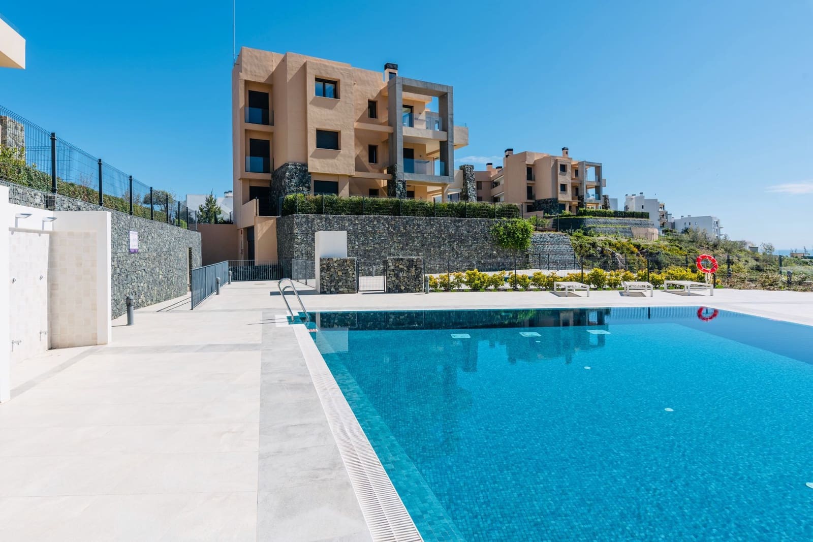 3 sovrum Lägenhet till salu i Benahavis med pool garage - 995 000 € (Ref: 10034865)