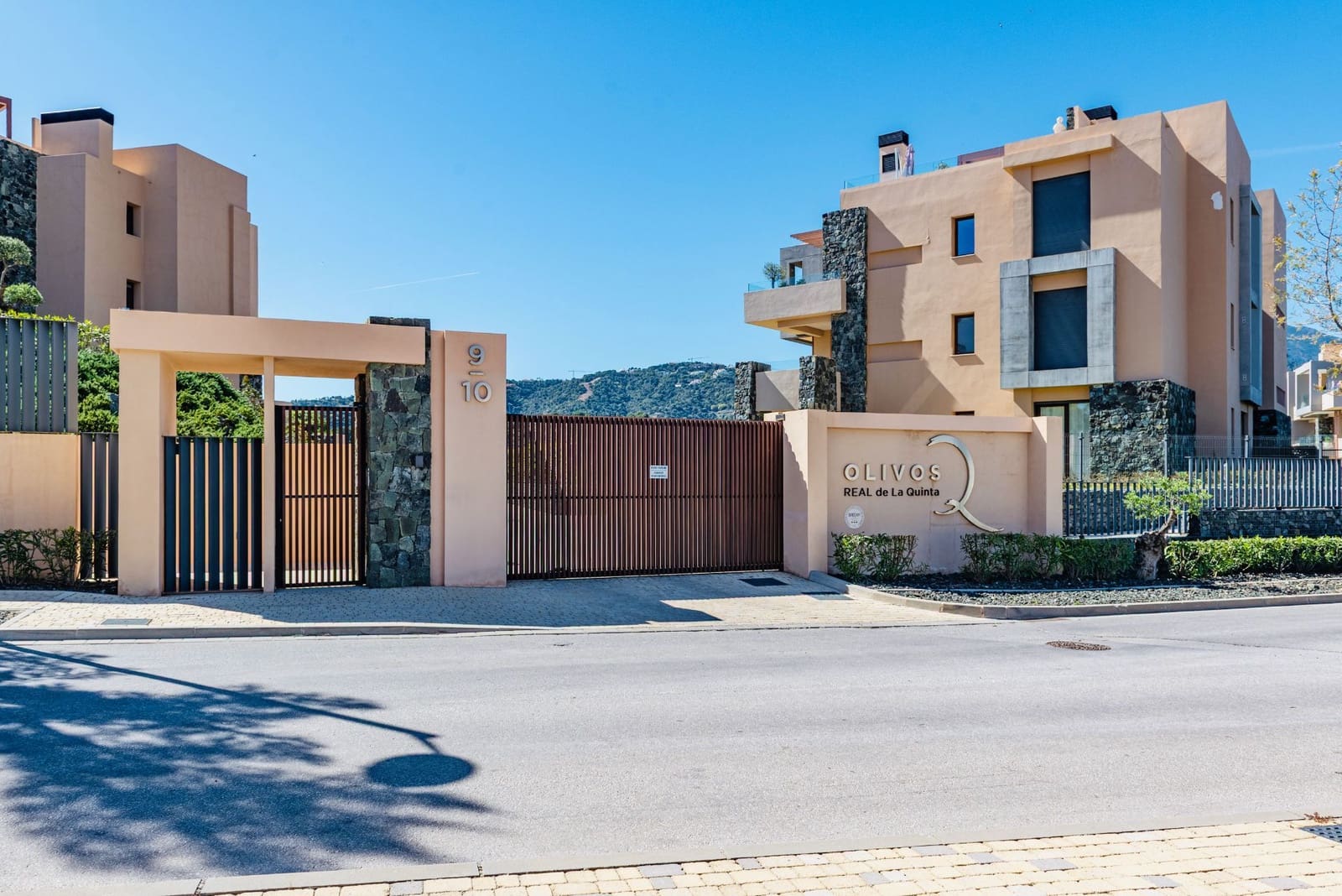 3 sovrum Lägenhet till salu i Benahavis med pool garage - 995 000 € (Ref: 10034865)