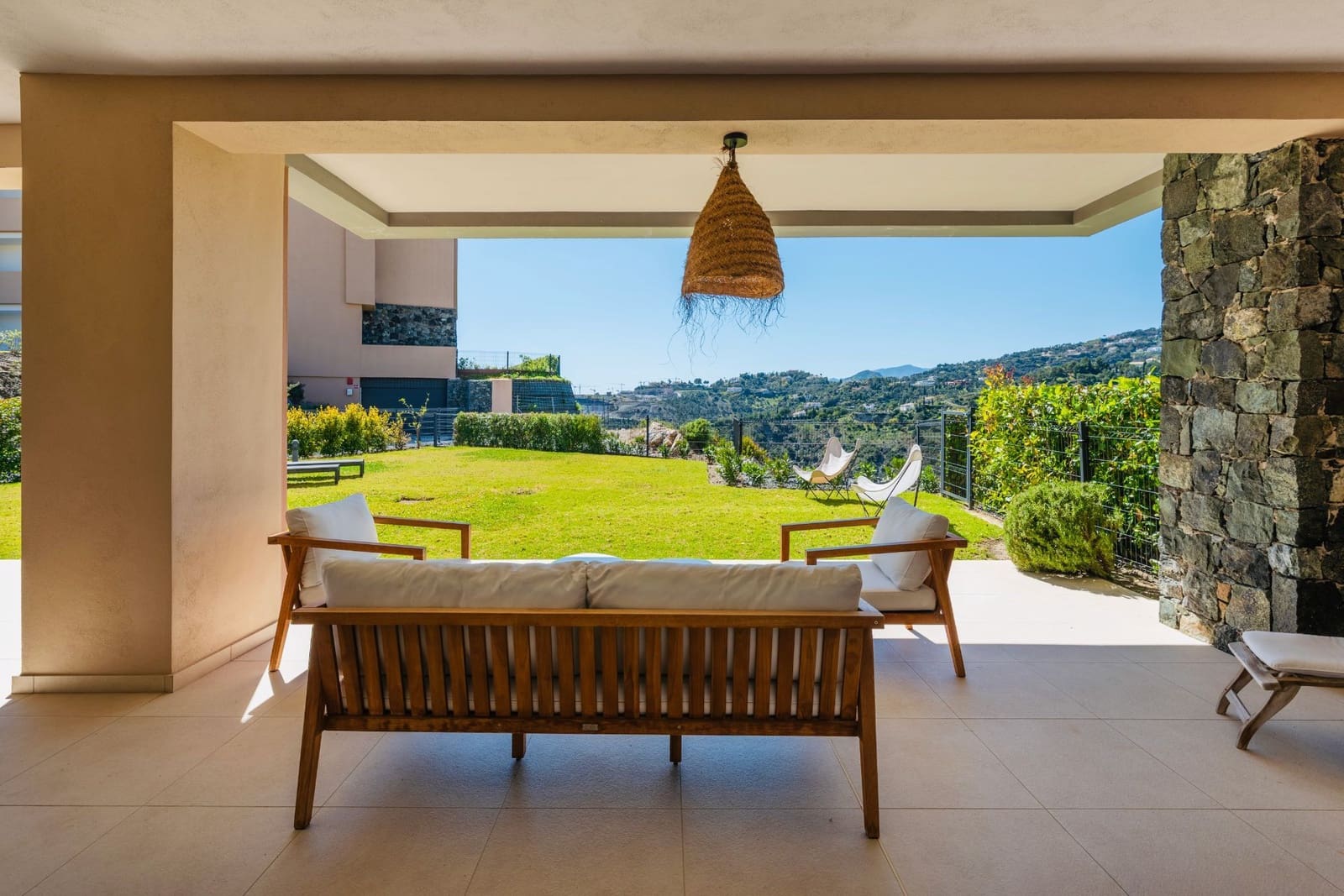 3 sovrum Lägenhet till salu i Benahavis med pool garage - 995 000 € (Ref: 10034865)