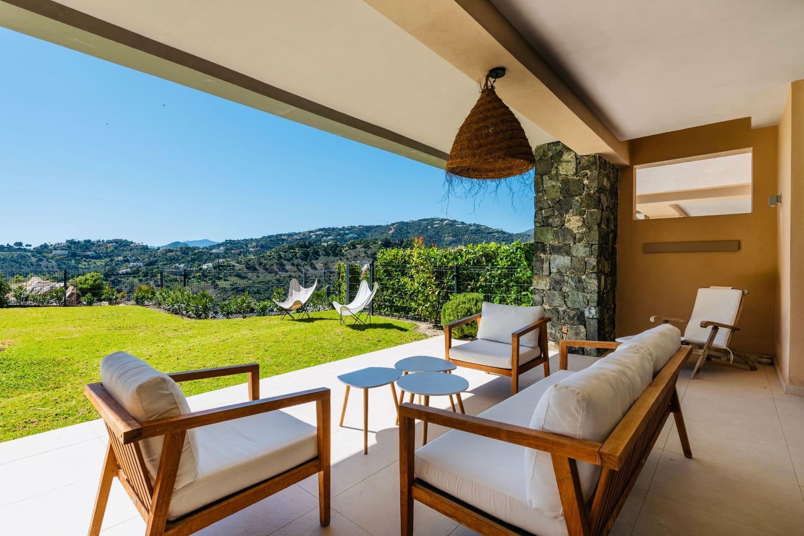 3 sovrum Lägenhet till salu i Benahavis med pool garage - 995 000 € (Ref: 10034865)