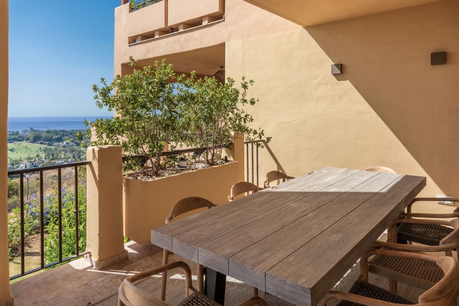 Apartamento en Benahavís en venta con piscina garaje - 695.000 € (Ref: 10108695)