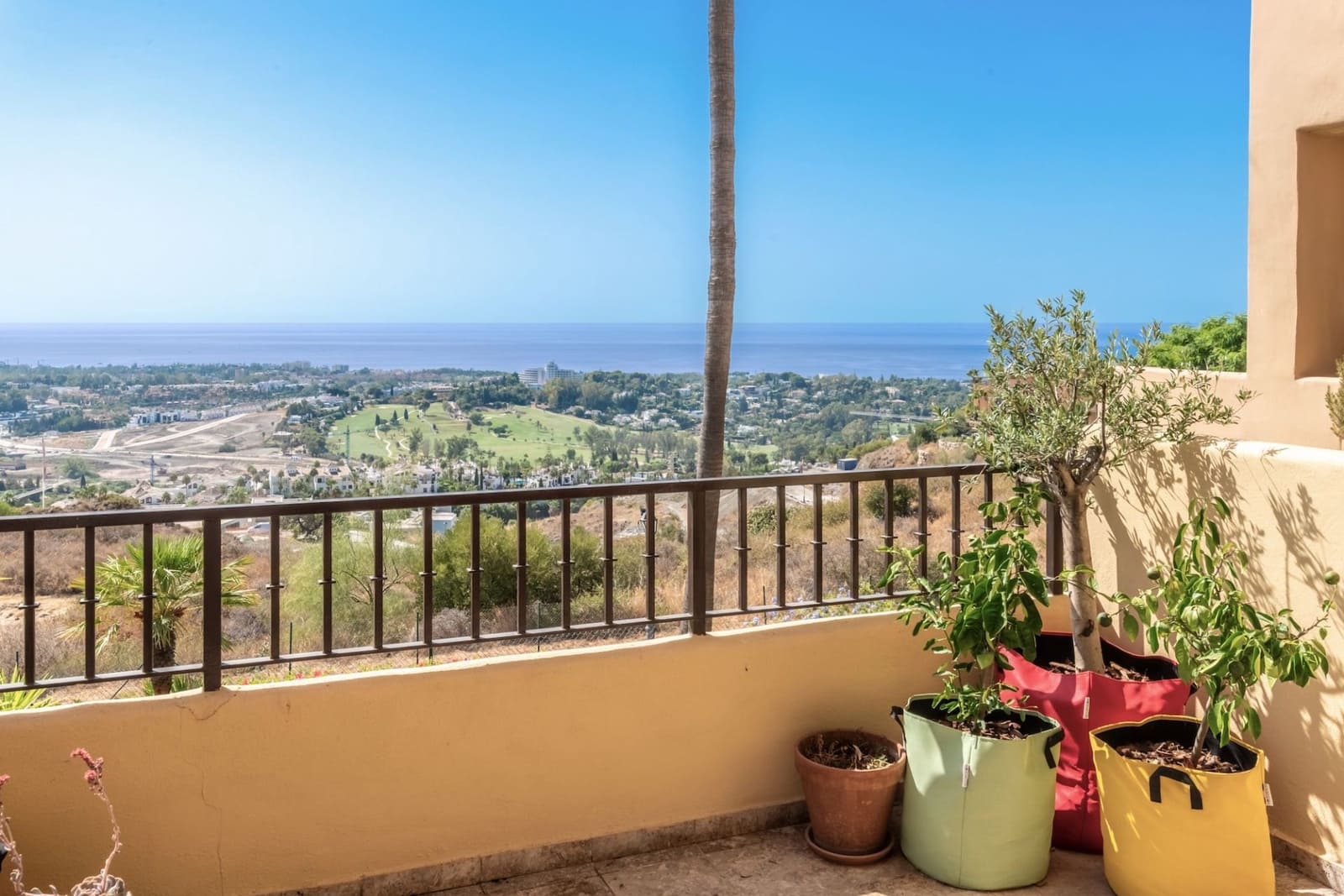Apartamento en Benahavís en venta con piscina garaje - 695.000 € (Ref: 10108695)