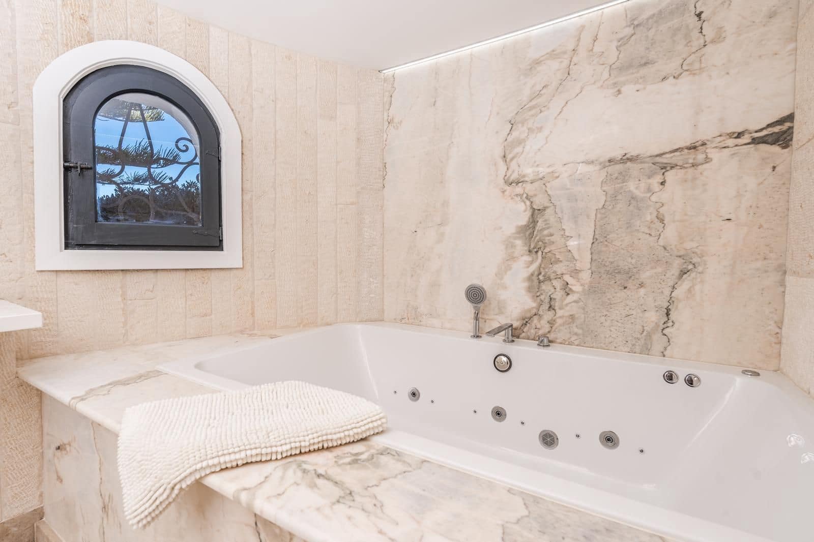 5 soverom Villa til salgs i Javea / Xabia med svømmebasseng garasje - € 1 395 000 (Ref: 9973768)