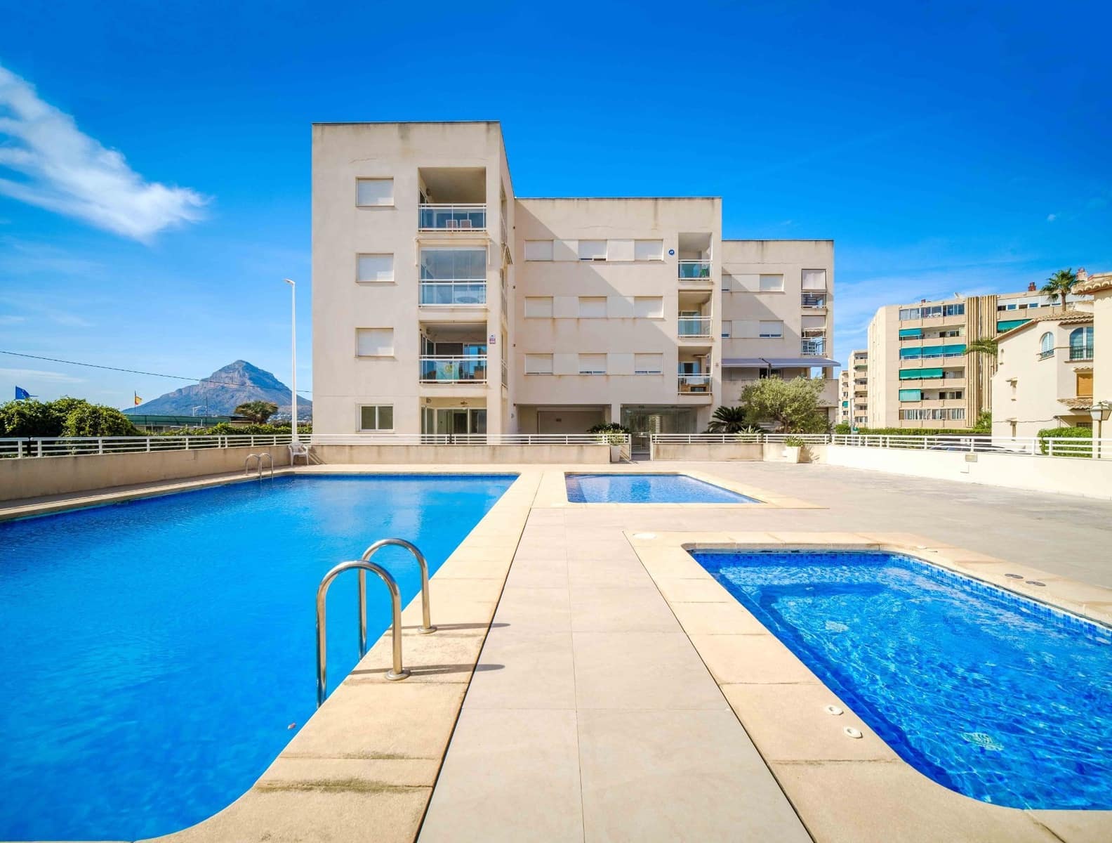 3 Zimmer Haus zu verkaufen in Javea / Xabia mit Pool Garage - 575.000 € (Ref: 9973769)