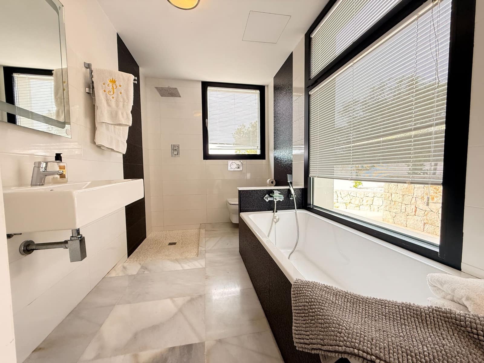 4 soverom Villa til salgs i Javea / Xabia med svømmebasseng garasje - € 2 495 000 (Ref: 9973770)