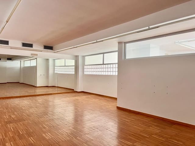 Erhverv til leje i Javea / Xàbia - € 2.000 (Ref: 9973775)