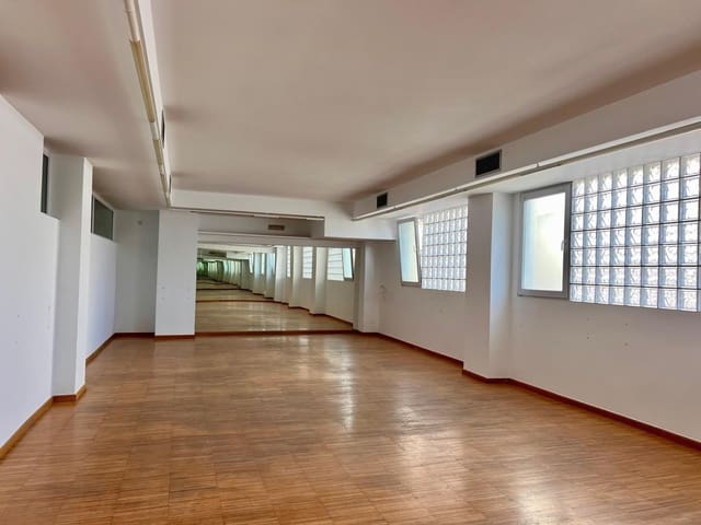 Erhverv til leje i Javea / Xàbia - € 2.000 (Ref: 9973775)