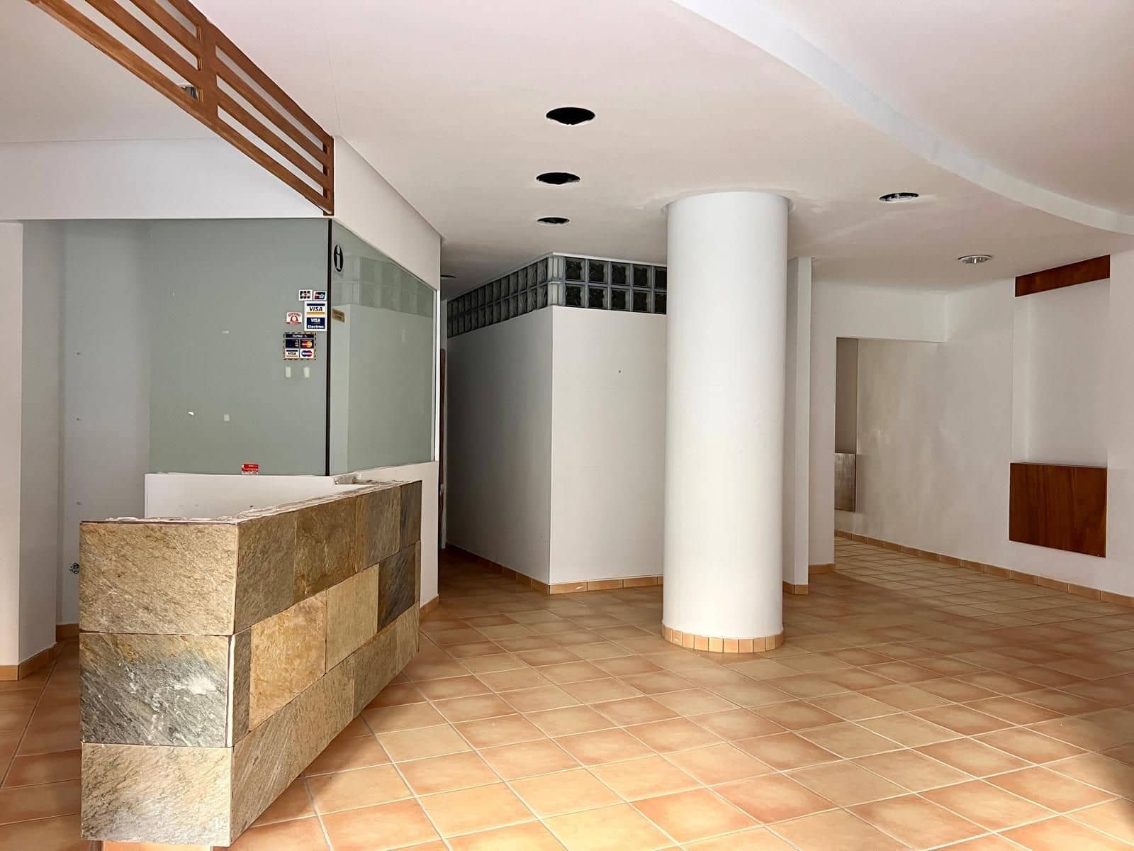Erhverv til leje i Javea / Xabia - € 2.000 (Ref: 9973775)