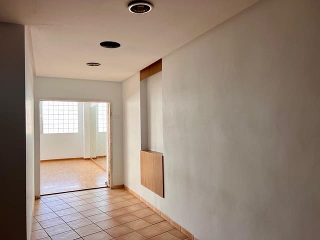 Erhverv til leje i Javea / Xàbia - € 2.000 (Ref: 9973775)