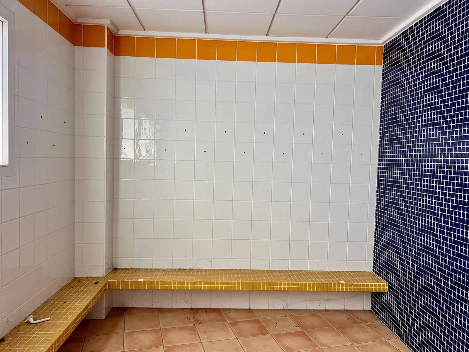 Erhverv til leje i Javea / Xabia - € 2.000 (Ref: 9973775)