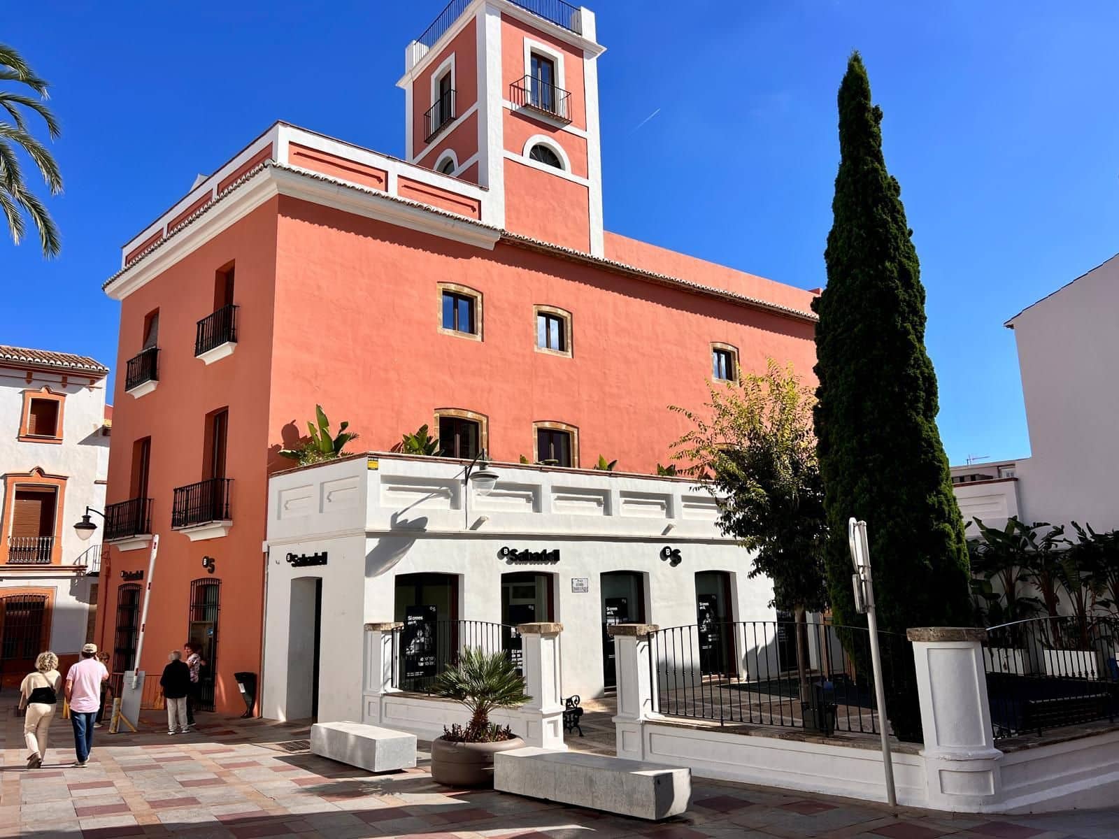 Erhverv til leje i Javea / Xabia - € 2.000 (Ref: 9973775)