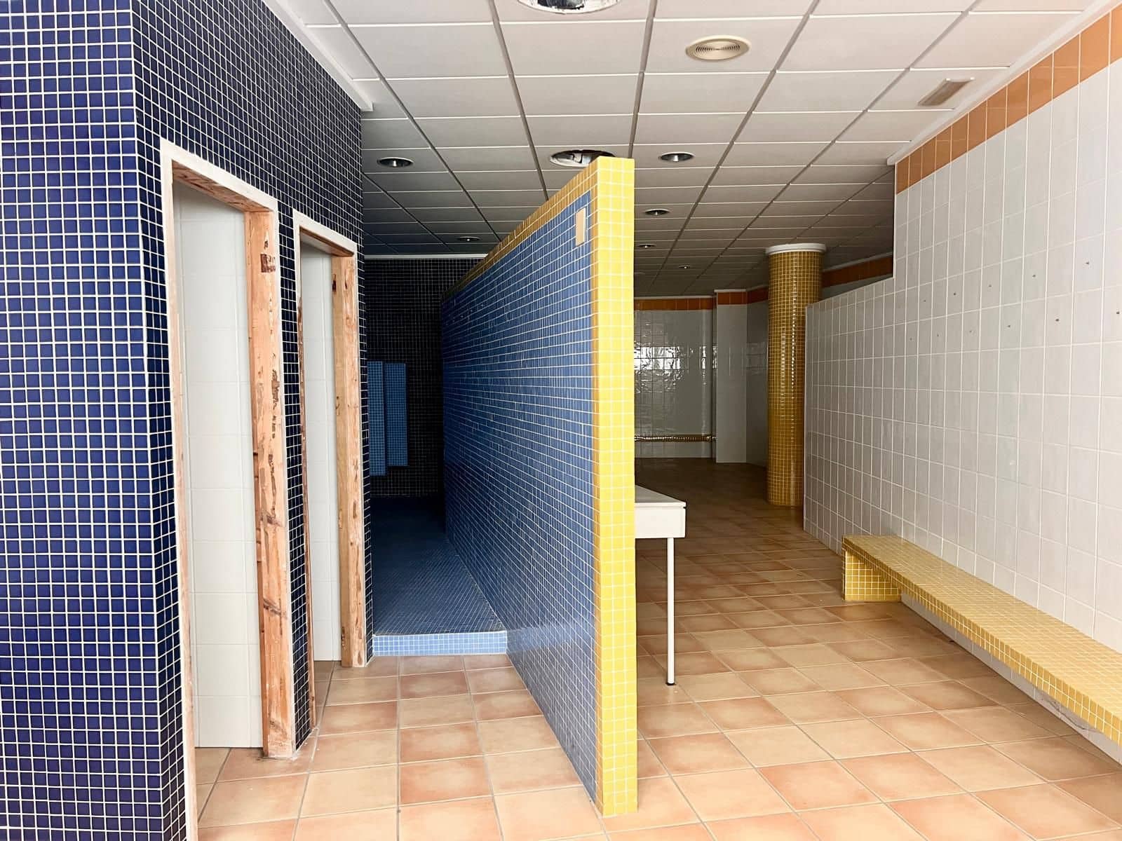 Erhverv til leje i Javea / Xabia - € 2.000 (Ref: 9973775)
