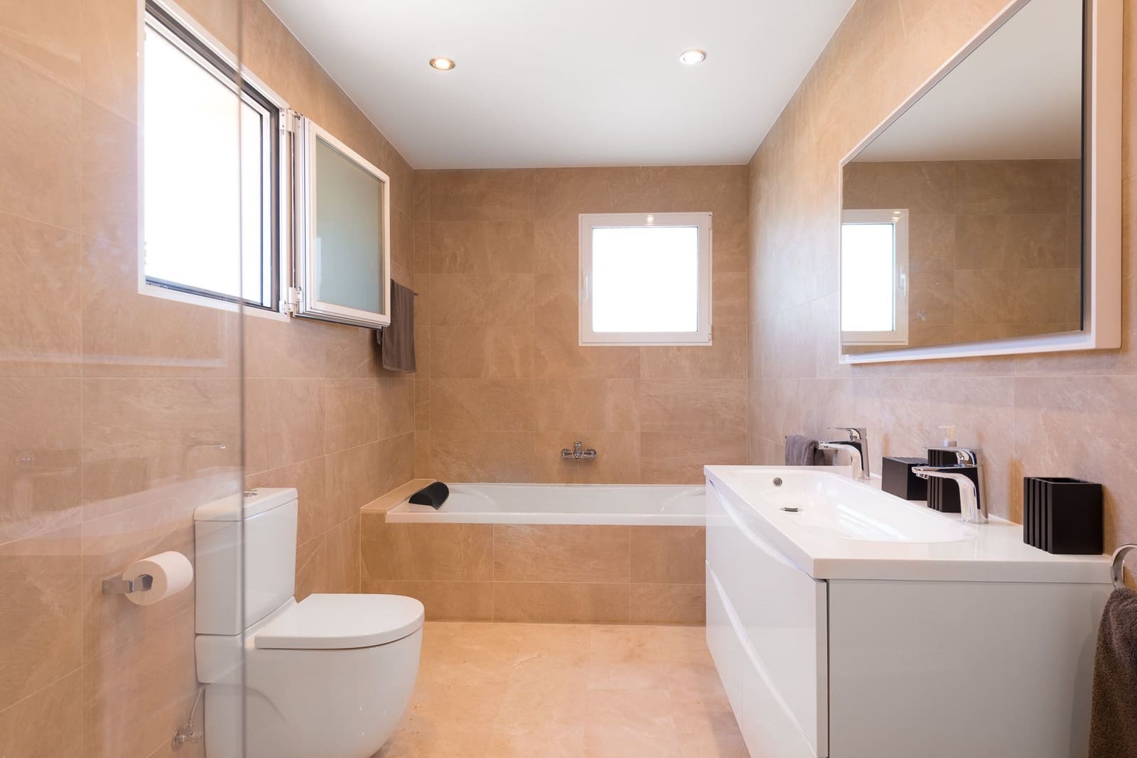 4 soverom Villa til salgs i Javea / Xabia med svømmebasseng garasje - € 1 250 000 (Ref: 9973778)