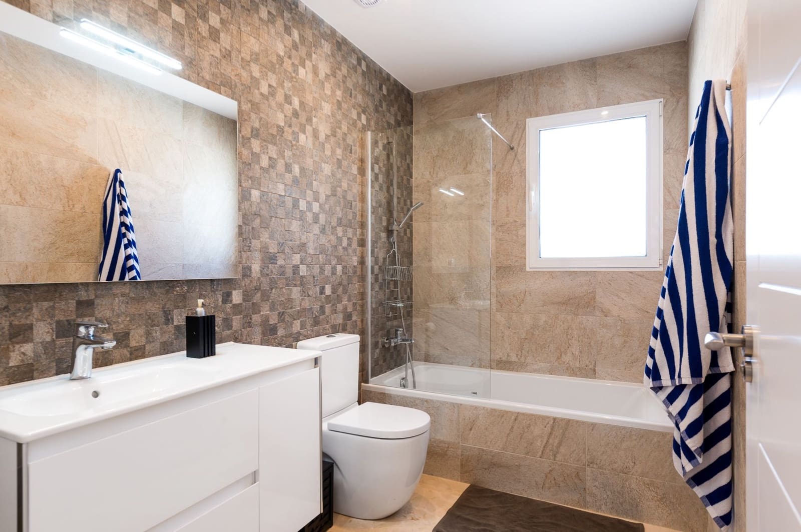 4 soverom Villa til salgs i Javea / Xabia med svømmebasseng garasje - € 1 250 000 (Ref: 9973778)