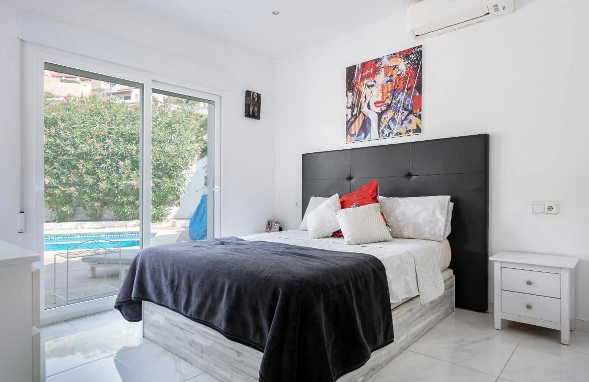 3 soverom Villa til salgs i Javea / Xabia med svømmebasseng garasje - € 1 125 000 (Ref: 9973781)
